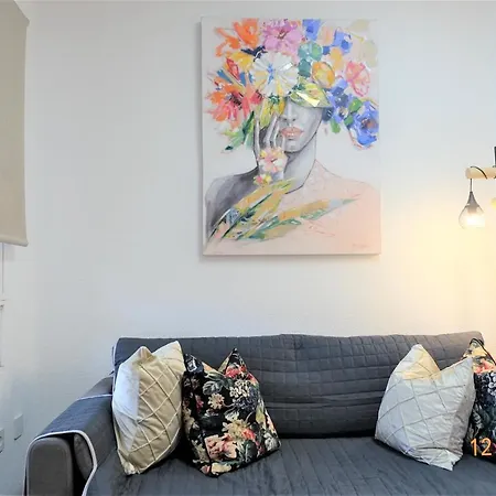 Apartment Santa Barbara - 200 M To The