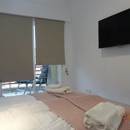 Apartment Santa Barbara - 200 M To The El Albir