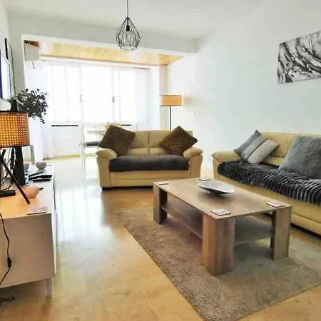 Lovely 2 Bedroom 2nd Line To * El Albir