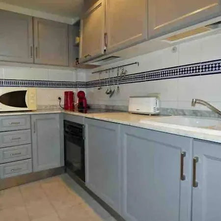 Apartment Lovely 2 Bedroom 2nd Line To El Albir
