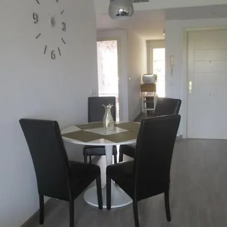 Albir Lina Apartment