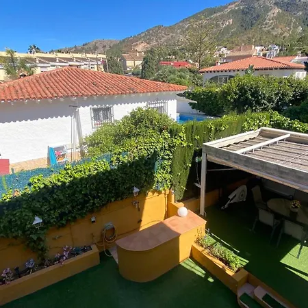 Casa La Familia En Albir