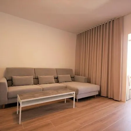 Yamato Albir Apartment *