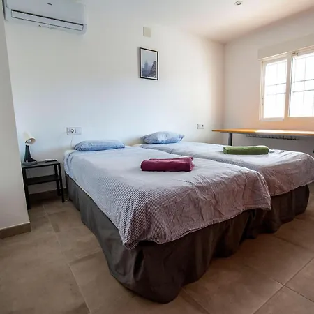 Beautiful Open 3 Bed Apartamento