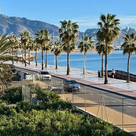 Appartement Beachfront 2-bedroom, Sleeps 6, Pool, Restaurants