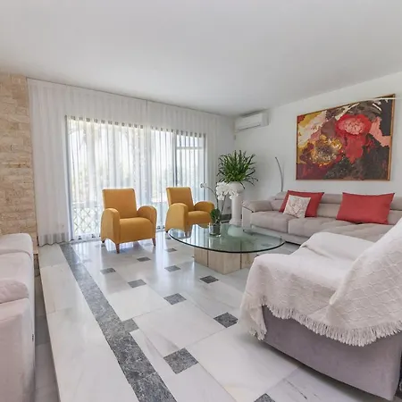 Villa Aldar *