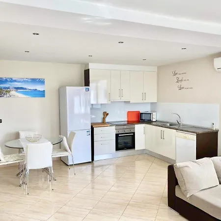 Apartment Paraiso