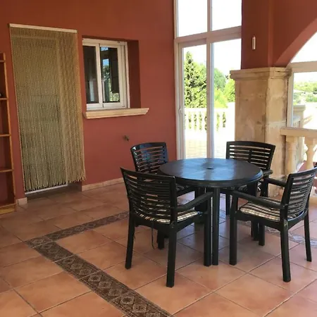Paloma Blanca El Albir
