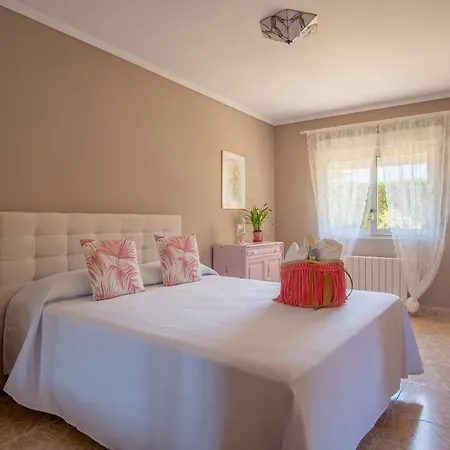 Esturion Villa