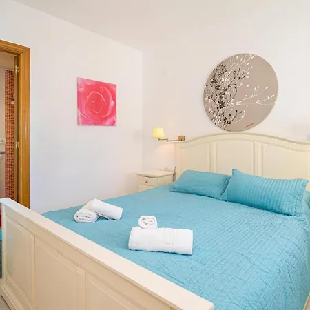 Sepulveda Atico Apartamento *