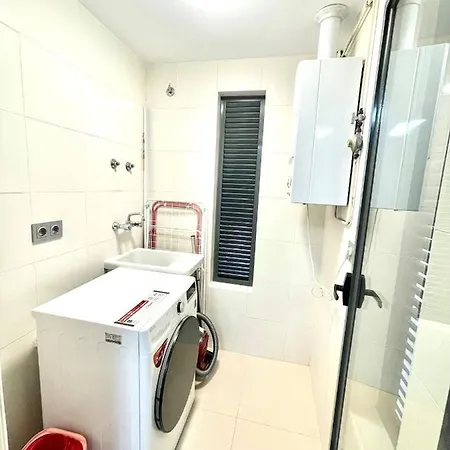 Cirene Albir Apartamento