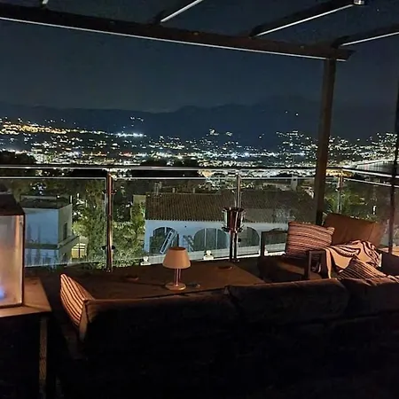 Magnificent View And Pool *