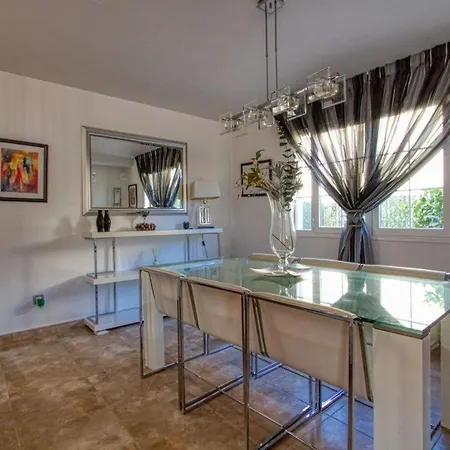 Carrer Pagell Villa *