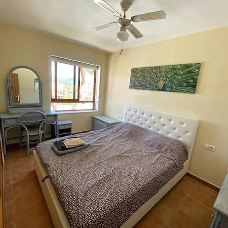 Sunset&beach Apartment *