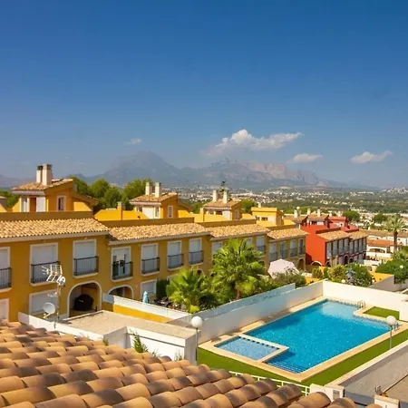 Holiday home Adosado En Zona Tranquila Del Albir El Albir