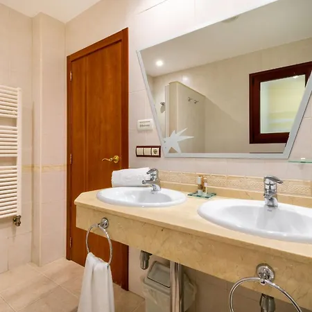 Appartement Albir Confort 2 *