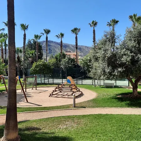 Comfortabel Hoekappartement Vlakbij Het El Albir