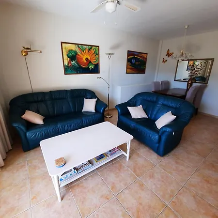 Comfortabel Hoekappartement Vlakbij Het El Albir