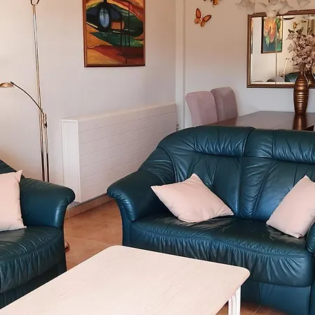 Apartment Comfortabel Hoekappartement Vlakbij Het El Albir