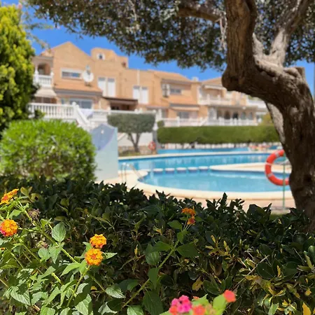 Casa Naru Albir, Duplex Met Ruim Terras En Buitenkeuken Apartment *