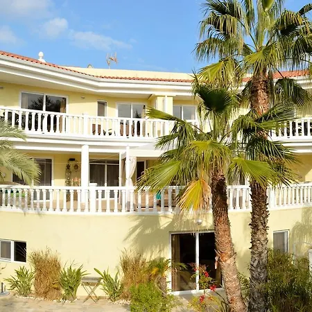 Apartment Amarilla Casa *