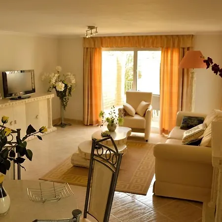 Amarilla Casa