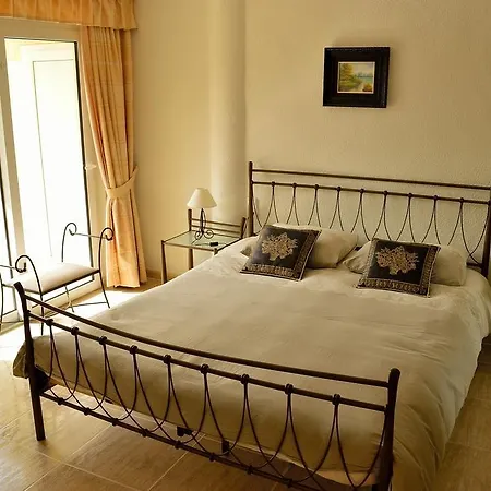 Amarilla Casa * El Albir