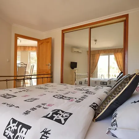 Amarilla Casa Apartment *