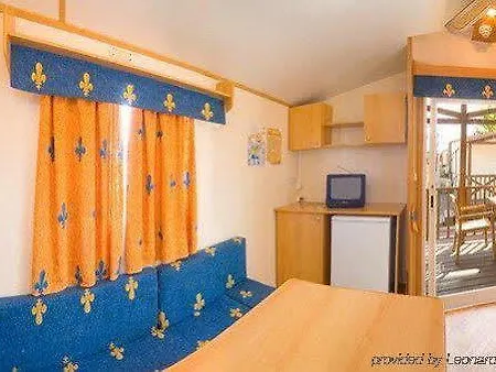 Camping Aqua Magic Excalibur  *