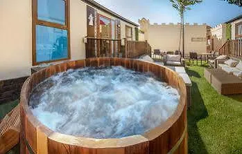 Camping Aqua Magic Excalibur  Hotel