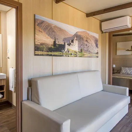 Camping Aqua Magic Excalibur  Hotel