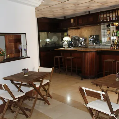 Hotel La Riviera *
