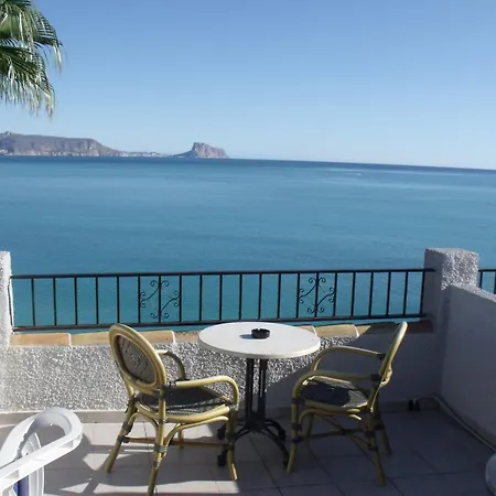 La Riviera Hotel