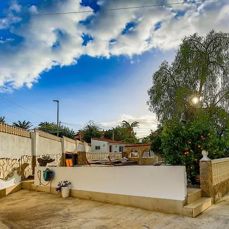 Cosy 1 Bed Pool House Apartment El Albir