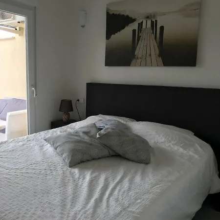 Ciudad De Elda Deluxe Apartment *